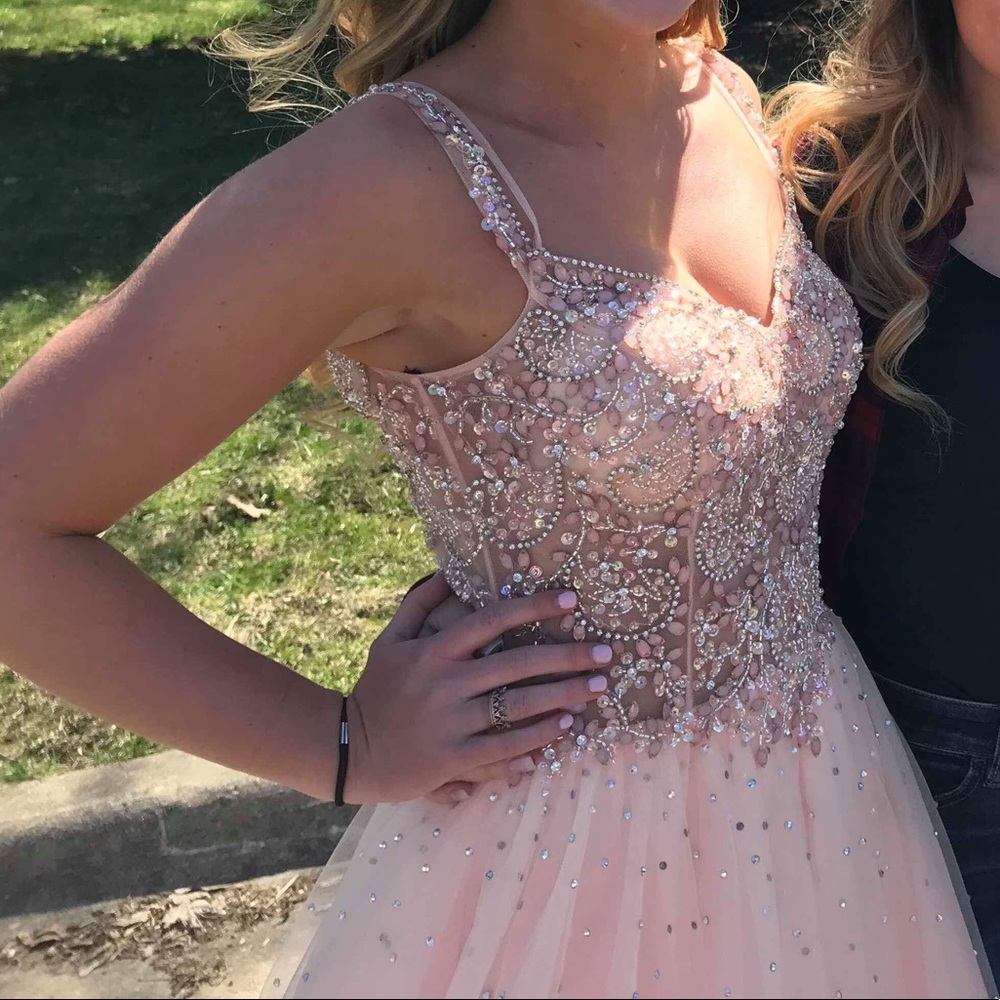 Giovanni Prom Dress